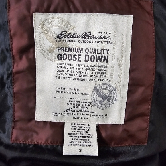 Eddie Bauer Premium Quality Goose Down Funnel Neck Puffer Jacket Burgandy Red - Picture 11 of 11